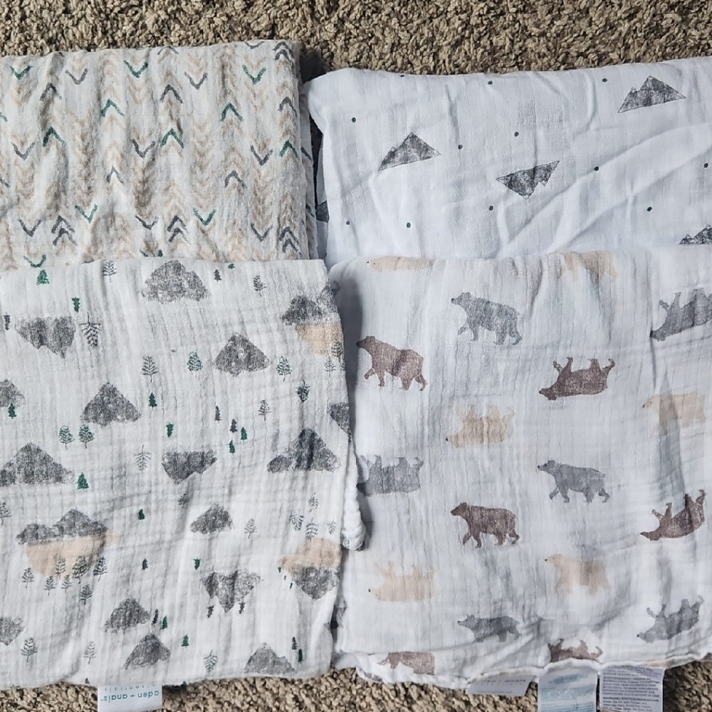 Aden + Anais Animal and Geometric Swaddle Blanket Set